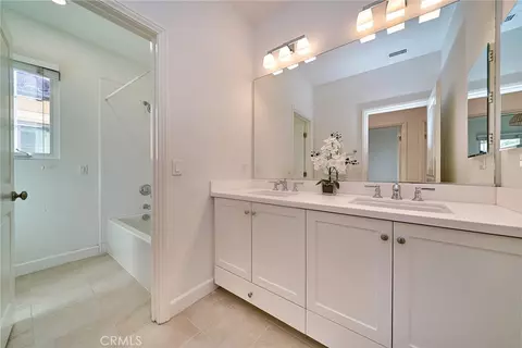 Bath - 53 Open Range, Irvine, CA 92602 photo 8 of 10