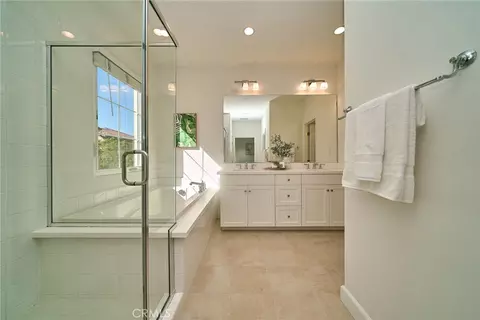 Bath - 53 Open Range, Irvine, CA 92602 photo 3 of 10