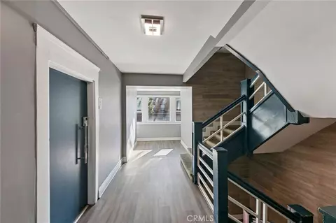 Entry Way - 319 Elm, Long Beach, CA 90802 photo 4 of 10