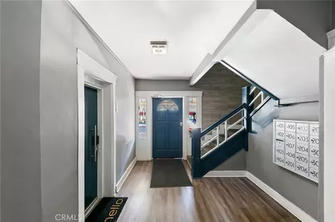 Entry Way - 319 Elm, Long Beach, CA 90802 photo 3 of 10