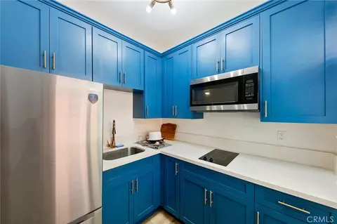 Kitchen - 319 Elm, Long Beach, CA 90802 photo 3 of 3