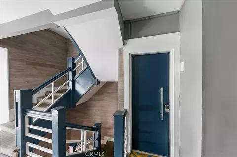 Entry Way - 319 Elm, Long Beach, CA 90802 photo 5 of 10