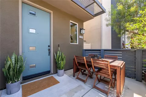 Exterior - 924 E 3rd St, Santa Ana, CA 92701 photo 2 of 6