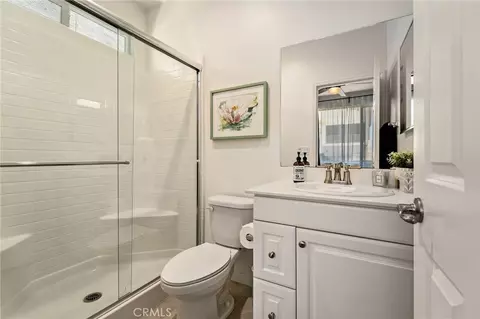 Bath - 924 E 3rd St, Santa Ana, CA 92701 photo 1 of 2