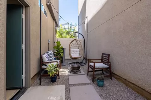 Exterior - 924 E 3rd St, Santa Ana, CA 92701 photo 4 of 6