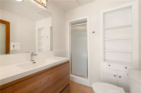 Bath - 1125 E Burlinghall, Long Beach, CA 90807 photo 2 of 3