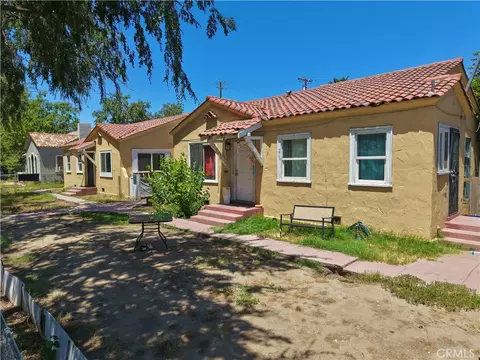 210 17th St, Bakersfield, CA 93301