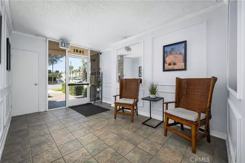 Entry Way - 3401 E 1st, Long Beach, CA 90803 photo 6 of 9