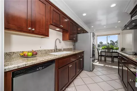 Kitchen - 3401 E 1st, Long Beach, CA 90803 photo 8 of 9