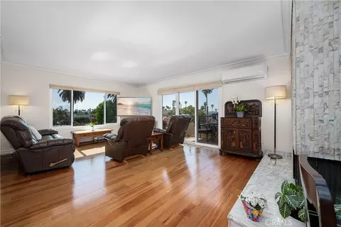 Living - 3401 E 1st, Long Beach, CA 90803 photo 1 of 5