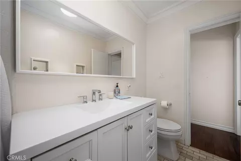 Bath - 3401 E 1st, Long Beach, CA 90803 photo 3 of 8