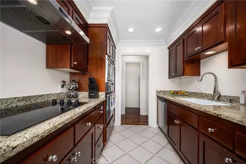 Kitchen - 3401 E 1st, Long Beach, CA 90803 photo 6 of 9