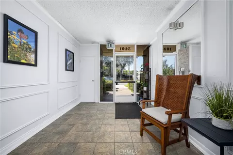Entry Way - 3401 E 1st, Long Beach, CA 90803 photo 7 of 9