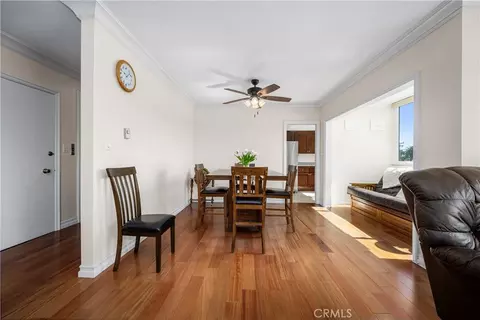 Dining - 3401 E 1st, Long Beach, CA 90803 photo 2 of 5