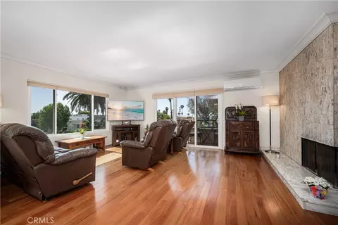 Living - 3401 E 1st, Long Beach, CA 90803 photo 5 of 5