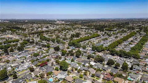 View/Area - 6741 E Huntdale, Long Beach, CA 90808 photo 6 of 8