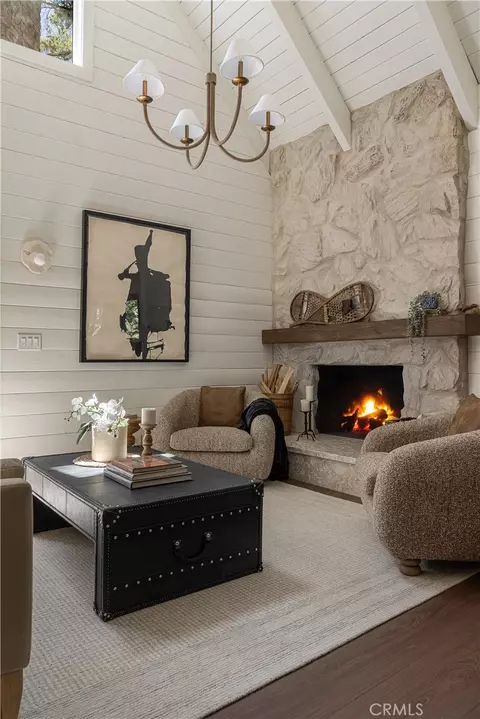 Living - 191 John Muir, Lake Arrowhead, CA 92352 photo 2 of 4