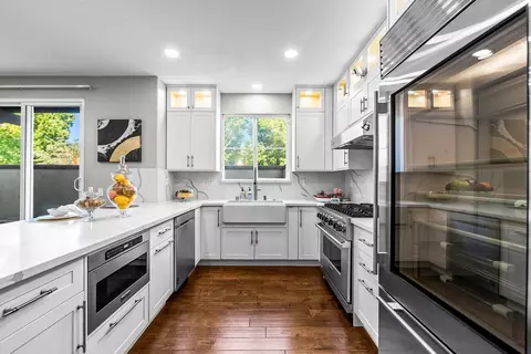 Kitchen - 11409 Toscana Cir, Stanton, CA 90680 photo 3 of 8