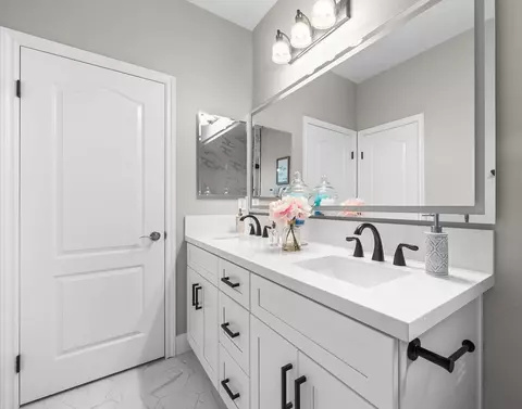 Bath - 11409 Toscana Cir, Stanton, CA 90680 photo 3 of 8