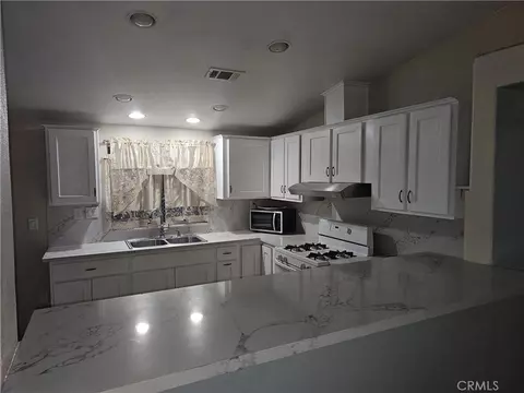 Kitchen - 440 Lisbon, Perris, CA 92571 photo 2 of 3