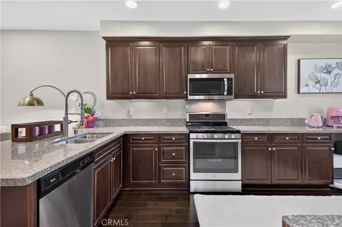 Kitchen - 207 Native, Irvine, CA 92618 photo 2 of 5