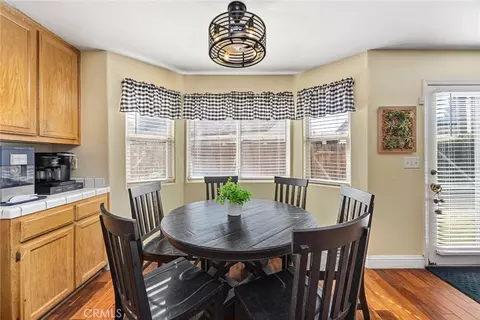 Dining - 9711 Touchstone, Bakersfield, CA 93311 photo 2 of 2