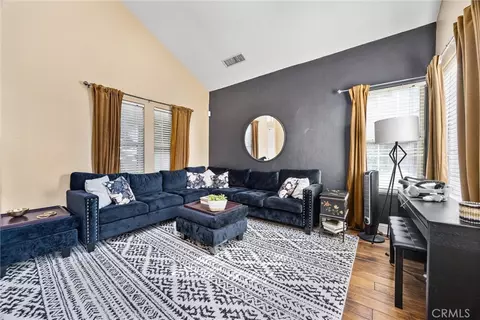 Living - 9711 Touchstone, Bakersfield, CA 93311 photo 1 of 2