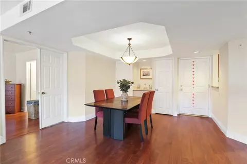 Dining - 801 Pine Ave #310, Long Beach, CA 90813 photo 2 of 3