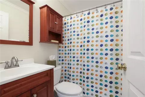 Bath - 801 Pine Ave #310, Long Beach, CA 90813 photo 2 of 2