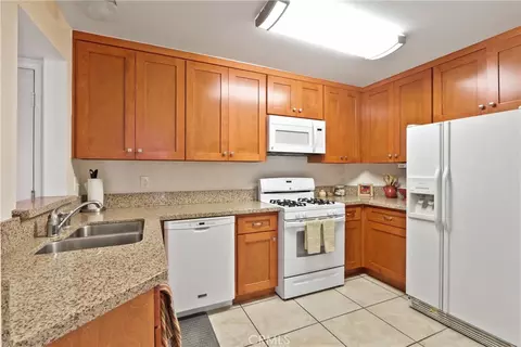 Kitchen - 801 Pine Ave #310, Long Beach, CA 90813 photo 1 of 3
