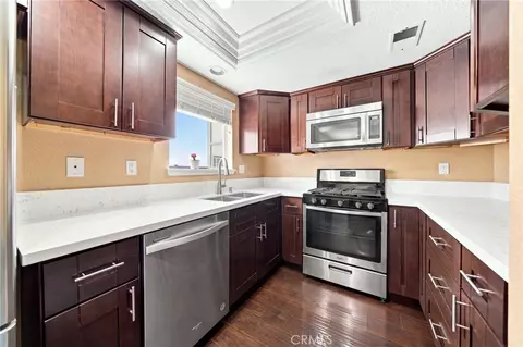 Kitchen - 1665 E 68th #21, Long Beach, CA 90805 photo 3 of 3