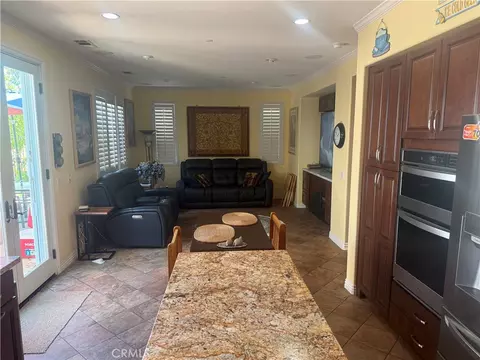 Kitchen - 16 Bower Ln, Ladera Ranch, CA 92694 photo 4 of 7