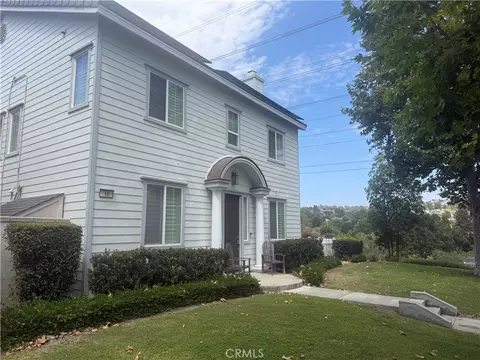 Exterior - 16 Bower Ln, Ladera Ranch, CA 92694 photo 2 of 11