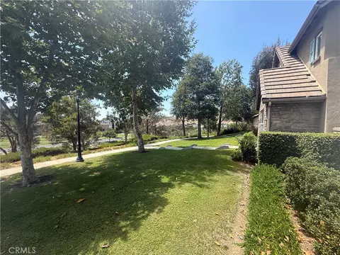 Exterior - 16 Bower Ln, Ladera Ranch, CA 92694 photo 6 of 11
