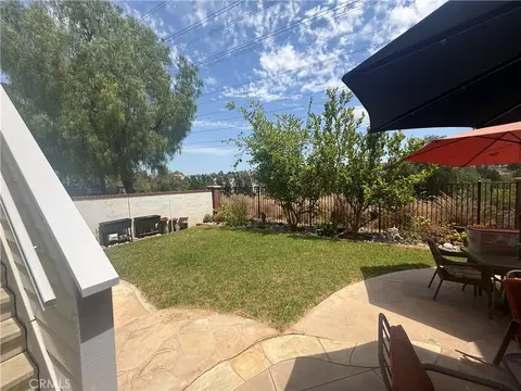 Exterior - 16 Bower Ln, Ladera Ranch, CA 92694 photo 8 of 11