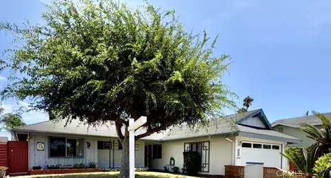 19532 Independence Ln, Huntington Beach, CA 92646