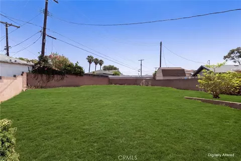 Exterior - 2904 W Caldwell St, Compton, CA 90220 photo 4 of 13