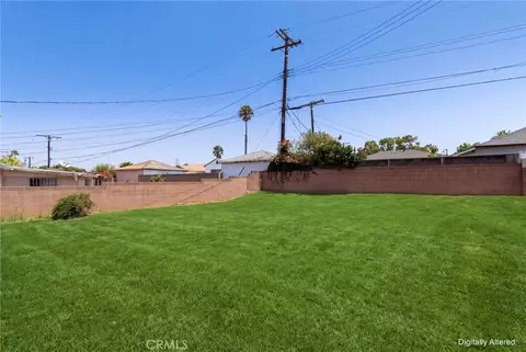 Exterior - 2904 W Caldwell St, Compton, CA 90220 photo 9 of 13