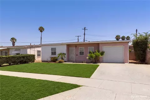 Exterior - 2904 W Caldwell St, Compton, CA 90220 photo 12 of 13