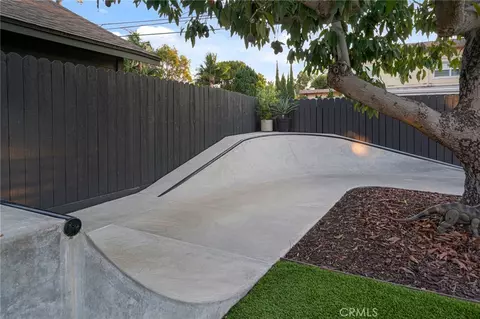 Exterior - 3733 Pine, Long Beach, CA 90807 photo 17 of 21