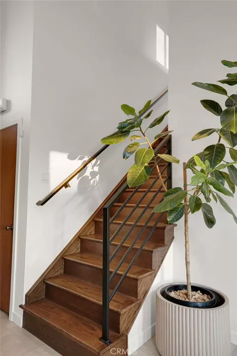Entry Way - 3733 Pine, Long Beach, CA 90807 photo 3 of 4