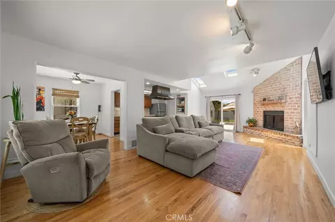 Other - 941 E Ridgewood, Long Beach, CA 90807 photo 2 of 7