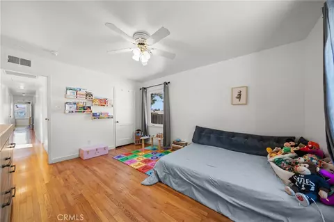 Other - 941 E Ridgewood, Long Beach, CA 90807 photo 5 of 7