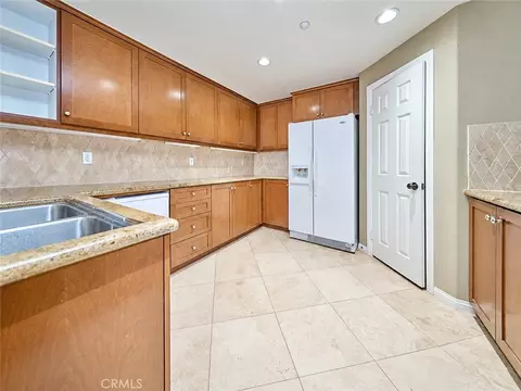 Kitchen - 31 Gingerwood, Irvine, CA 92603 photo 1 of 2