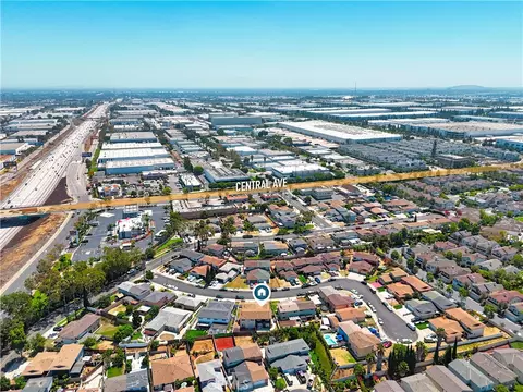 View/Area - 17527 Harwick Ct, Carson, CA 90746 photo 7 of 9