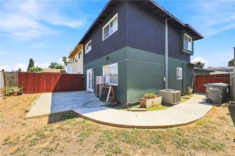 Exterior - 17527 Harwick Ct, Carson, CA 90746 photo 6 of 7