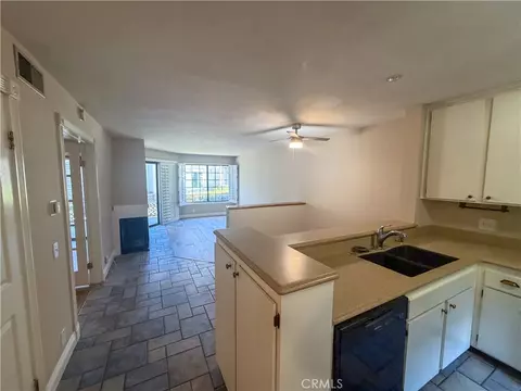 Living - 700 E Lk #67, Orange, CA 92866 photo 1 of 6