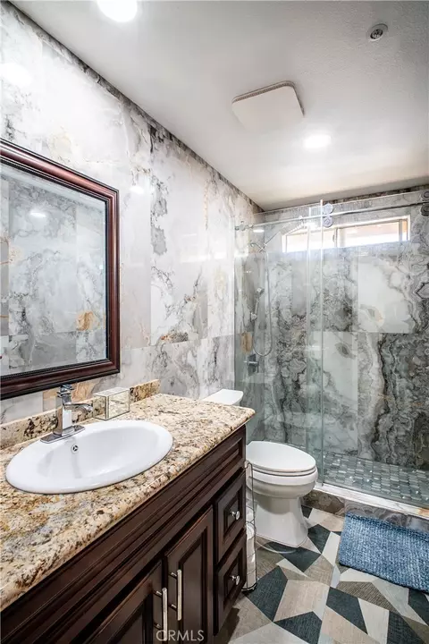 Bath - 7497 Star Pine Cir, Highland, CA 92346 photo 2 of 8