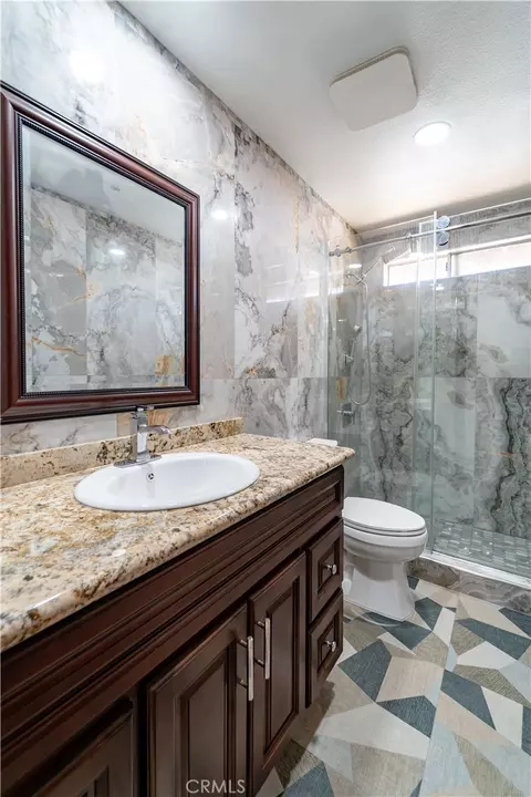 Bath - 7497 Star Pine Cir, Highland, CA 92346 photo 7 of 7