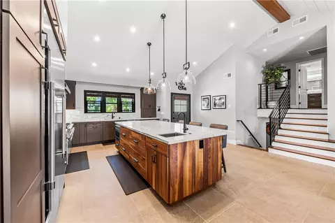 Kitchen - 7920 E Tarma St, Long Beach, CA 90808 photo 3 of 14